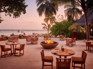 Constance-Halaveli-17