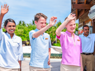 Constance-Moofushi-22