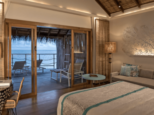 Constance-Moofushi-9